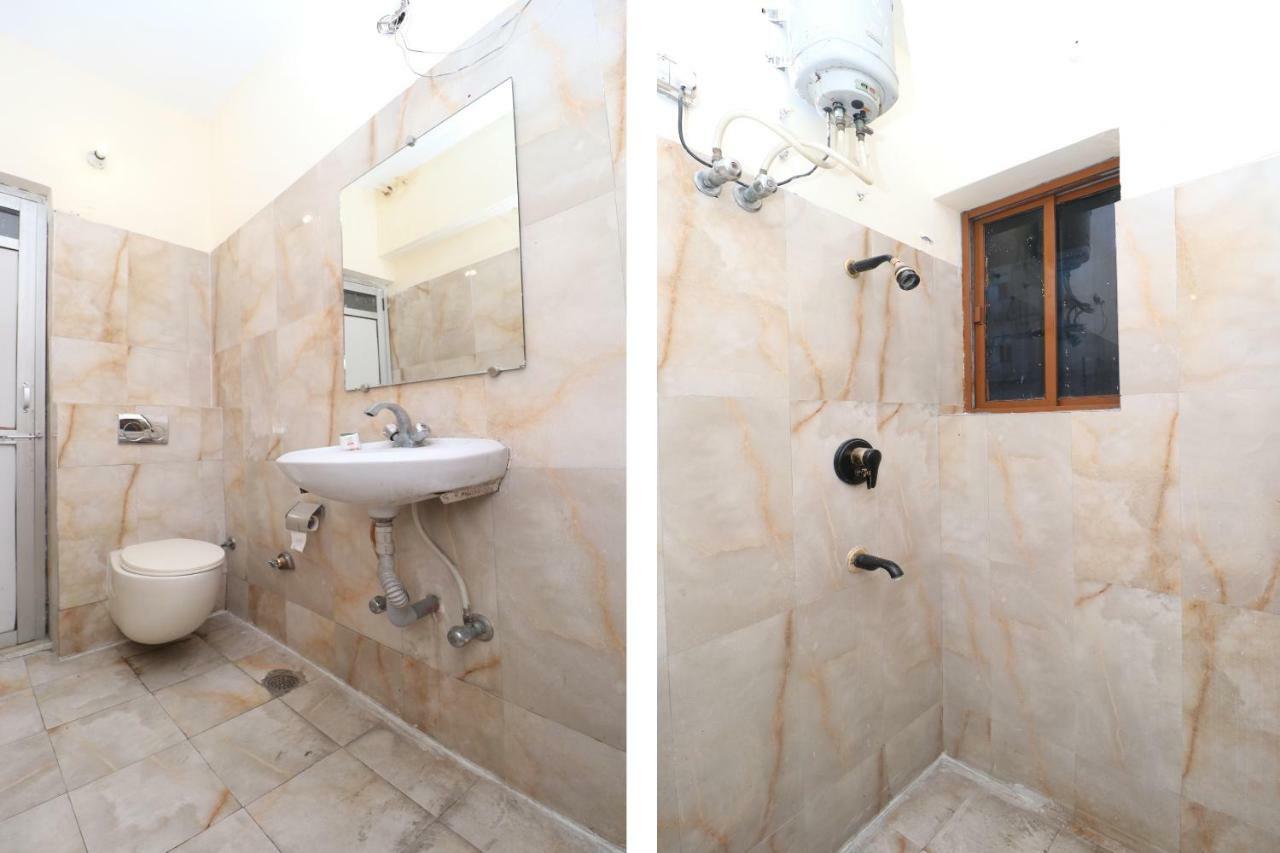 Oyo 29852 Hotel Golden View Abadpura 外观 照片